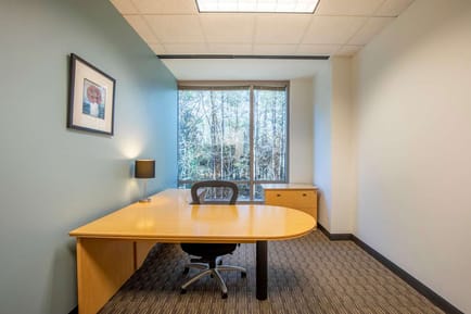 Image 4 of Regus - 555 North Point - GA, Atlanta