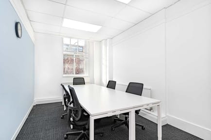 Image 3 of IWG (HQ)  - Grays Inn Rd, WC1X - Kings Cross