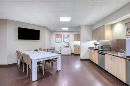Image 6 of Regus - Liberty Center - West Big Beaver Rd - Troy