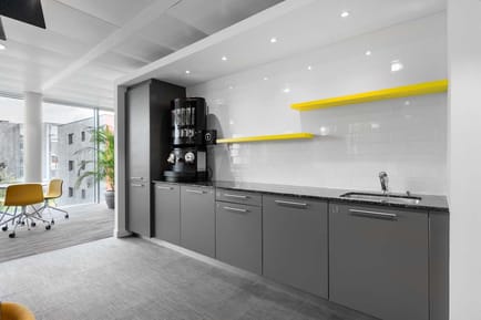 Image 6 of Regus - Lakeside Geneva Building - Chemin Jean-Baptiste Vandelle 3A - Versoix
