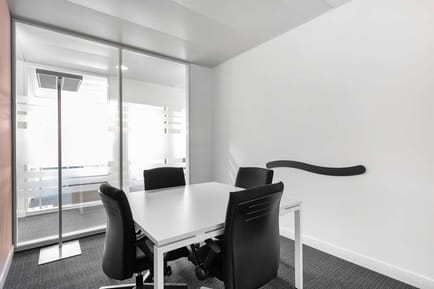 Image 9 of Regus - Lakeside Geneva Building - Chemin Jean-Baptiste Vandelle 3A - Versoix