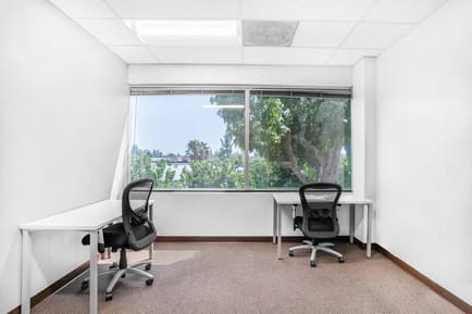 Image 6 of Regus - California Ave - Bakersfield