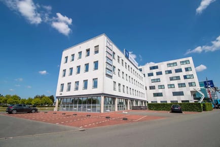 Image 1 of Regus - Accent Business Park - Kwadestraat 149 - Roeselare