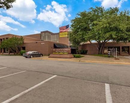 Image 1 of Boxer - 8204 Elmbrook Dr, Dallas - TX