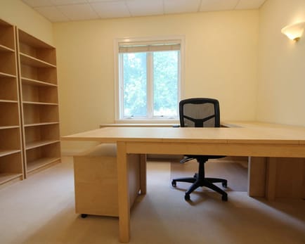Image 4 of Boxer - 10210 Grogans Mill Road, The Woodlands - TX
