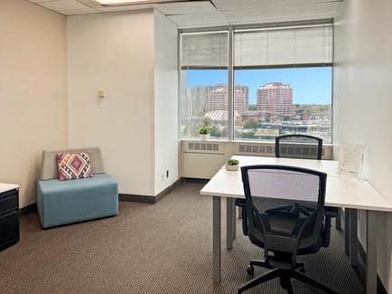 Image 10 of Regus - Robert Speck Parkway 2 - Mississauga, ON