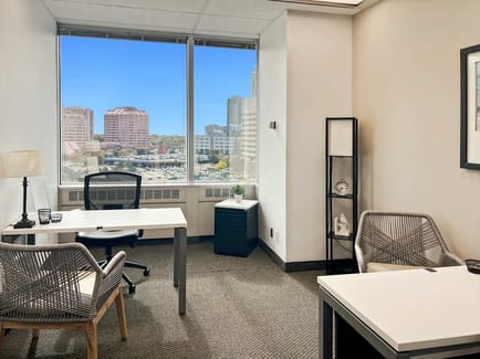Image 12 of Regus - Robert Speck Parkway 2 - Mississauga, ON