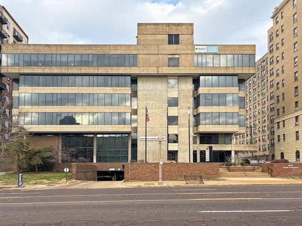 Image 1 of Spaces USA- Lindell Blvd , St. Louis