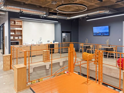 Image 10 of Spaces USA- Lindell Blvd , St. Louis
