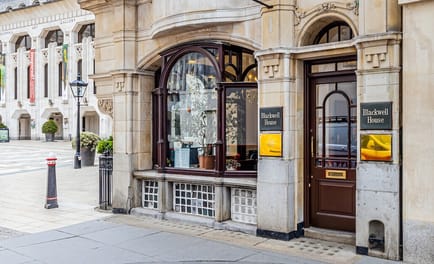 Image 4 of UBC - Blackwell House - Guildhall Yard, EC2 - Bank