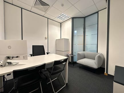 Image 8 of IWG (Regus) - Bath Rd, UB7 - Heathrow