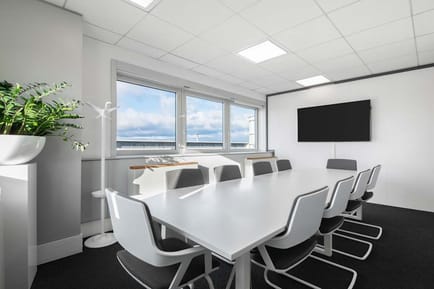 Image 3 of Regus - rue de la Haye, 95731 - Paris
