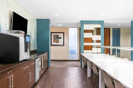 Image 6 of Regus - 445 Park Center - New York