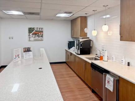 Image 6 of Regus - Melville Broadhollow Center - Melville