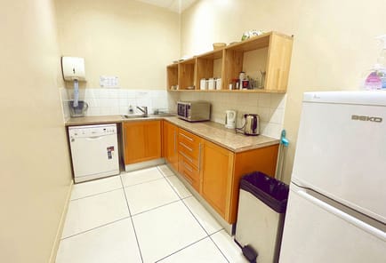 Image 11 of Stirling House - Burroughs Gardens, NW4 - Hendon