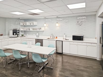 Image 6 of Regus - Bridge Plaza - Fort Lee, NJ