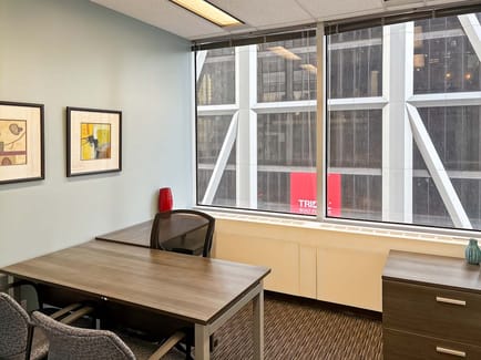 Image 4 of Regus - Bloor and Yonge - Bloor Street West - Toronto, ON