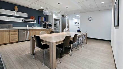Image 11 of Regus - Robert Speck Parkway 4 - Mississauga, ON