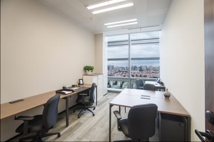 Image 2 of CEO SUITE - Shanghai Lujiazui Financial Plaza - 826 Century Avenue - Pudong - Shanghai