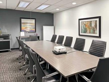 Image 8 of Regus - 2000 McGill College Ave - Montreal