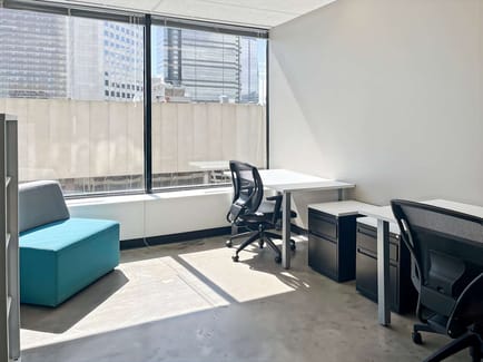 Image 10 of Regus - Calgary Place - 330 5th Avenue SW - Calgary - AB