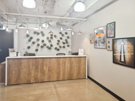 Image 2 of Regus - Calgary Place - 330 5th Avenue SW - Calgary - AB