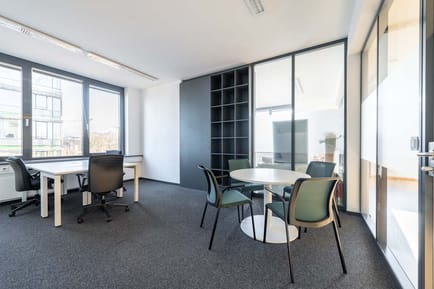 Image 9 of Regus - Maria-Goeppert Strasse 3 - Lubeck