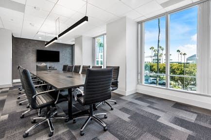 Image 1 of Premier Workspaces - KIL - Long Beach - CA - 3780 Kilroy Airport Way