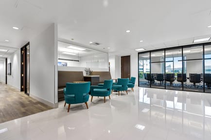 Image 2 of Premier Workspaces - KIL - Long Beach - CA - 3780 Kilroy Airport Way