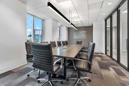 Image 5 of Premier Workspaces - KIL - Long Beach - CA - 3780 Kilroy Airport Way