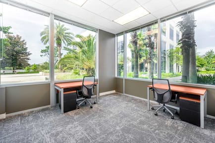 Image 4 of Regus: 10752 Deerwood Park Blvd, Jacksonville