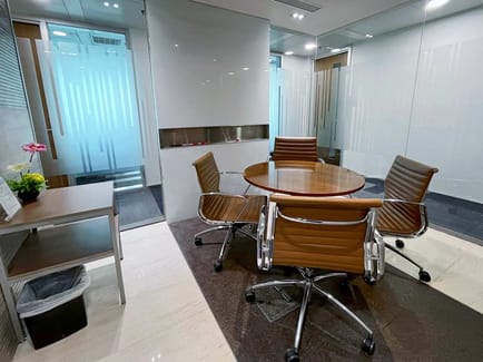 Image 9 of Regus - The Center, 99 Queens Road Central, Hong Kong