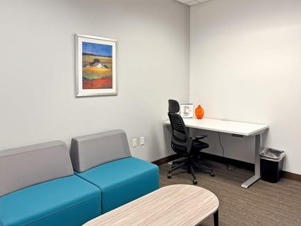 Image 10 of Regus - West Glen Town Center, 5550 Wild Rose Lane, West Des Moines - Iowa