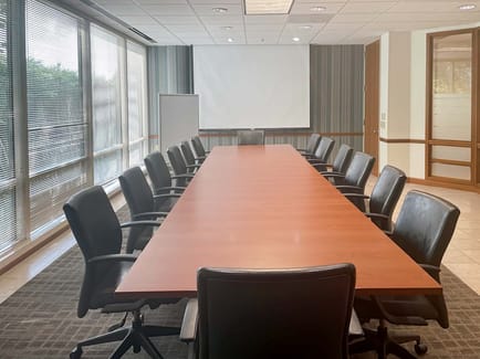 Image 1 of Regus - Sterling Pointe - 303 Perimeter Center North - Atlanta, GA