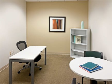 Image 12 of Regus - Sterling Pointe - 303 Perimeter Center North - Atlanta, GA
