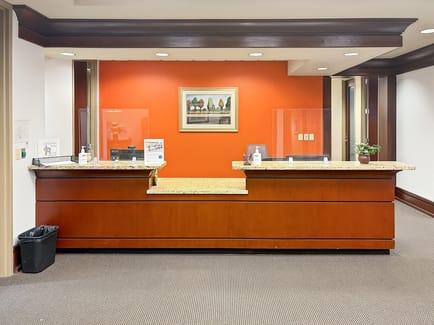 Image 2 of Regus - Sterling Pointe - 303 Perimeter Center North - Atlanta, GA