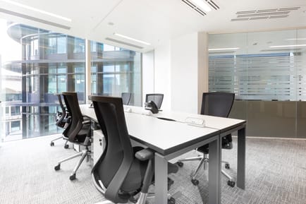 Image 3 of Landmark - 125 Old Broad Street, EC2N 1AR - Bank
