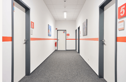 Image 6 of Sirius Facilities GmbH - Templehof - Grosbeerenstrasse, 12107, Berlin-Mariendorf