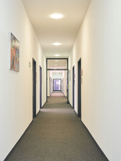 Image 10 of Sirius Facilities GmbH - Templehof - Grosbeerenstrasse, 12107, Berlin-Mariendorf
