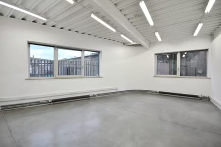 Image 8 of Workspace (Managed 250 - 3,154 sqft) - Westbourne Studios - 242 Acklam Road, W10 5JJ - Ladbroke Grove