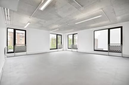 Image 3 of Workspace (Managed 536 - 881 sqft) - ScreenWorks - 22 Highbury Grove, N5 2EF - Highbury