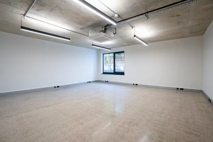 Image 5 of Workspace (Managed 536 - 881 sqft) - ScreenWorks - 22 Highbury Grove, N5 2EF - Highbury