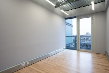 Image 3 of Workspace (Managed 160 - 1,941 sqft) - Metal Box Factory - 30 Great Guildford Street, SE1 0HS - Borough