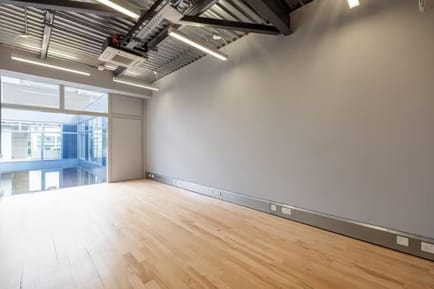 Image 4 of Workspace (Managed 160 - 1,941 sqft) - Metal Box Factory - 30 Great Guildford Street, SE1 0HS - Borough