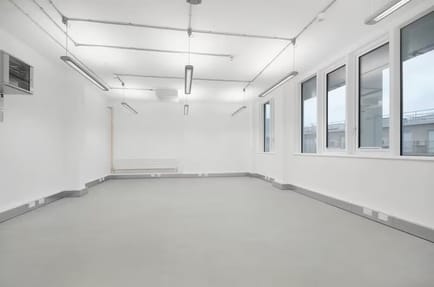 Image 4 of Workspace (Managed 370 - 1,833 sqft) - The Light Bulb - 1 Filament Walk, SW18 4GQ - Wandsworth