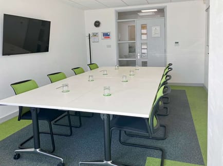 Image 8 of IWG (Basepoint) - Metcalf Way,RH11 - Crawley