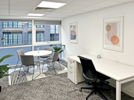 Image 11 of IWG (Regus) - St James Tower - 7 Charlotte Street, M1 - Manchester