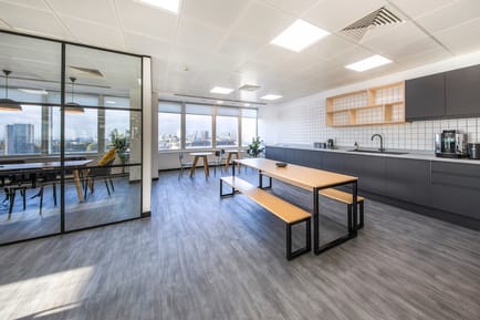 Image 4 of Frameworks -Millbank Tower, 21-24 Millbank, SW1 - Millbank