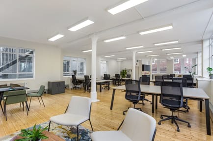 Image 1 of Venaglass (Managed 1,347Sqft) - Greenhill House, 90-93 Cowcross Street, EC1M - Farringdon