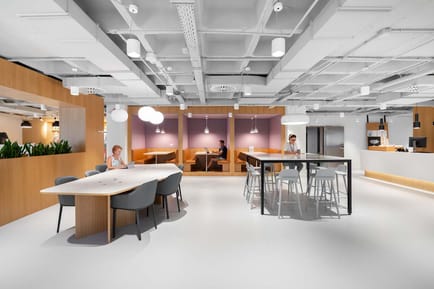 Image 10 of Regus - Plaza de Villasis 2, 41003 - Spain